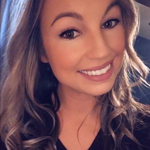 Meet your Posher, Cassie